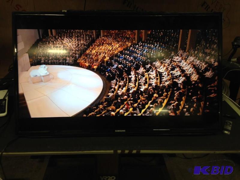 lot 349 image: Samsung TV, 40"...