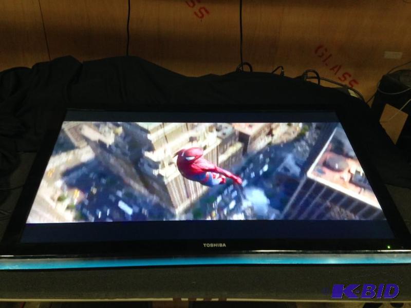 lot 363 image: Toshiba TV, 40"...