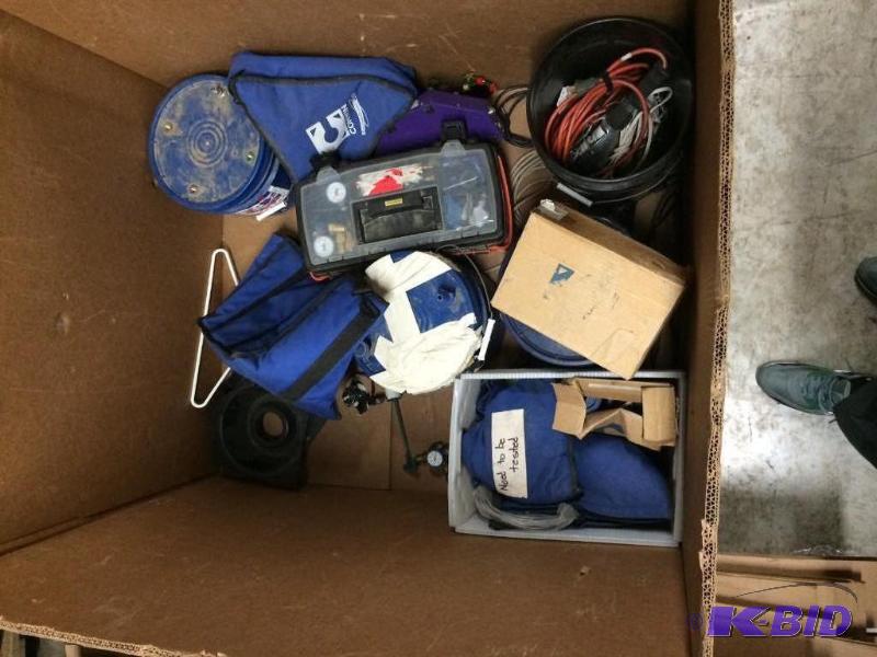 lot 375 image: Assorted Conwin Helium Balloon Equipment...