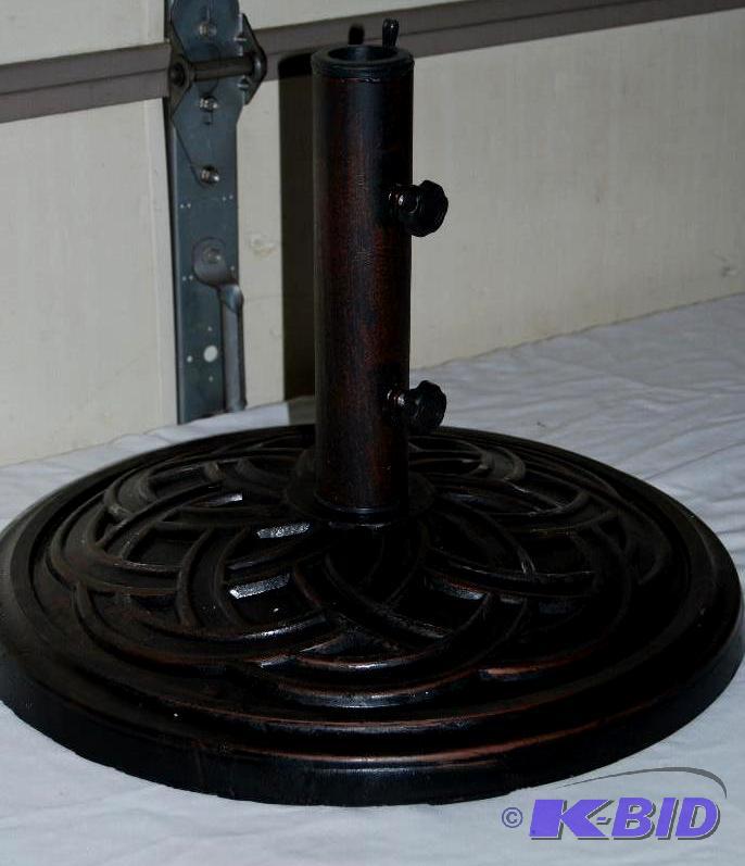 lot 15 image: Market Umbrella Base, agglomerated stone cons...