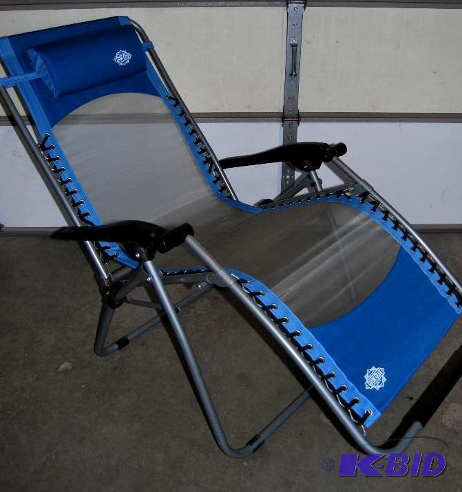 lot 3 image: Deluxe Zero Gravity Lounger, steel frame with...