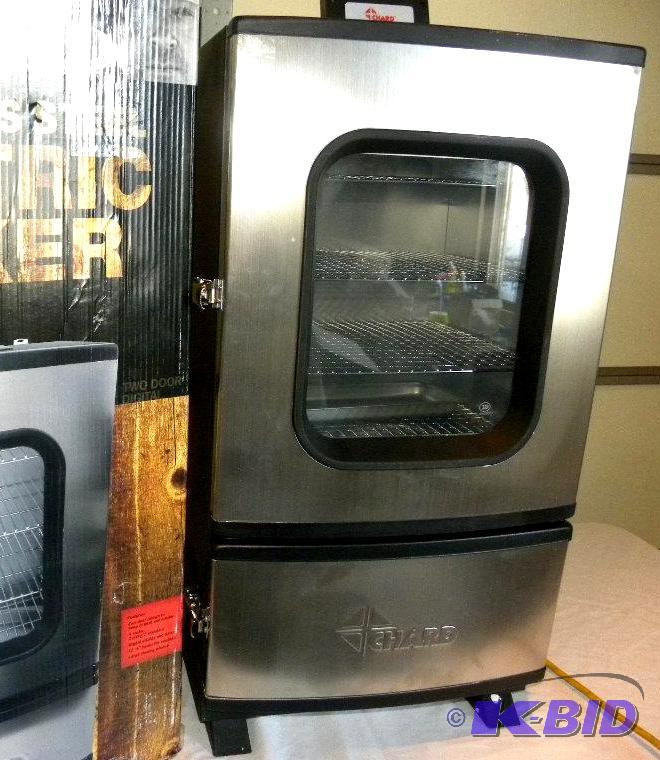 lot 33 image: Chard 30" Electric Stainless Steel Smoke...