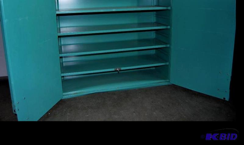 lot 38 image: US Military Medical Wall Cabinet, 5 shelves, ...