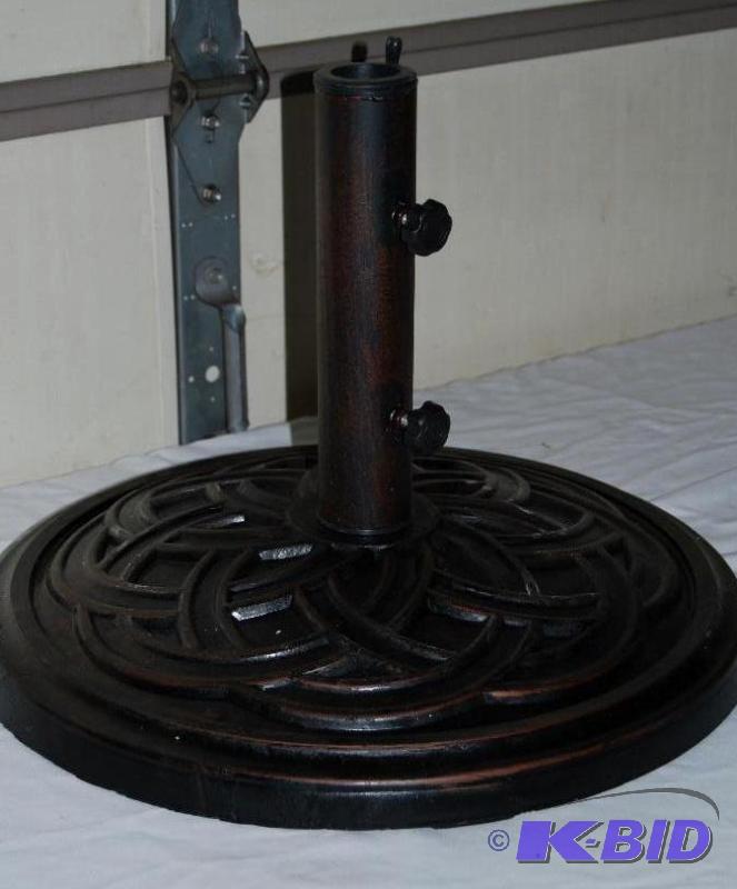 lot 8 image: Market Umbrella Base, agglomerated stone cons...
