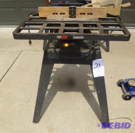 lot 21 image: Craftsman Brand Model 113.239291 Power Shaper...