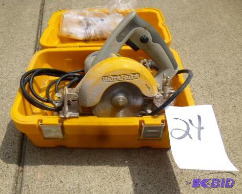 lot 24 image: Work Force Brand Model THD250 Portable Tile S...