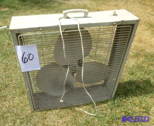 lot 60 image: Heavy Duty Floor Fan  In Good Working Co...
