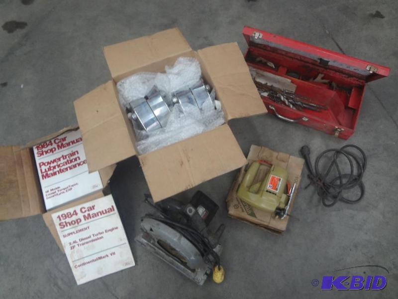 Lot Of Shop Manuals, Center Cap Set, Circula...