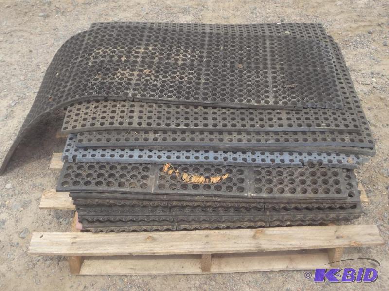 Pallet Lot Of Various Black Heavy Duty Fatigu...