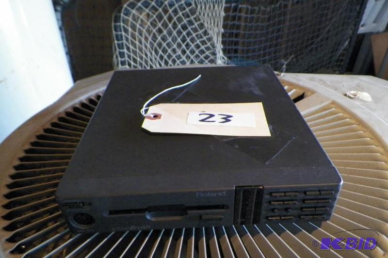lot 23 image: Roland Sound Brush Midi File Player SB55