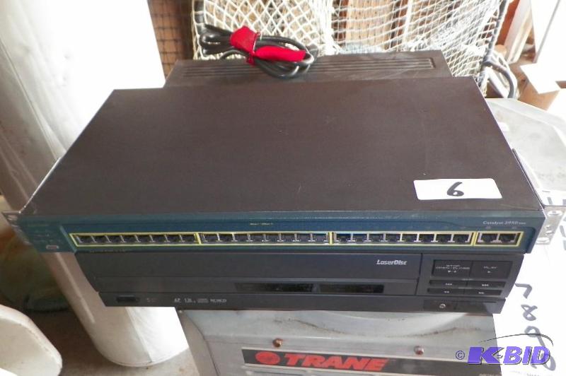 lot 6 image: Sisco Systems Catalyst 2950