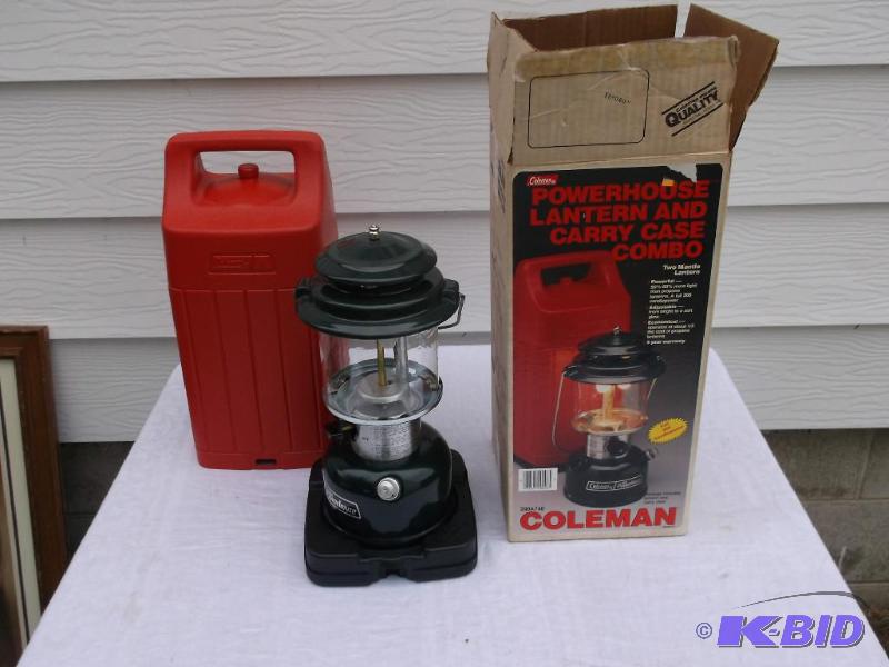 Nice Coleman powerhouse two mantle lantern fu...
