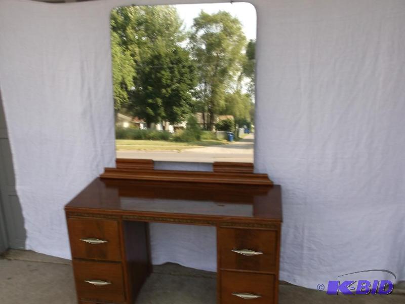 Vintage mirrored Vanity with wood inlay 4 dov...