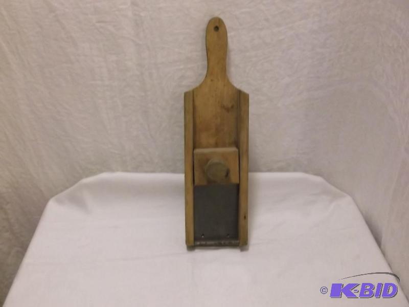 Vintage French fry maker appears in good cond...