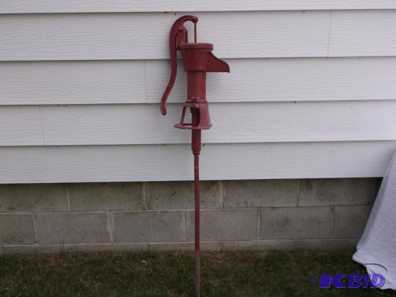 Cistern hand pump 52 12&quot T has a small ...