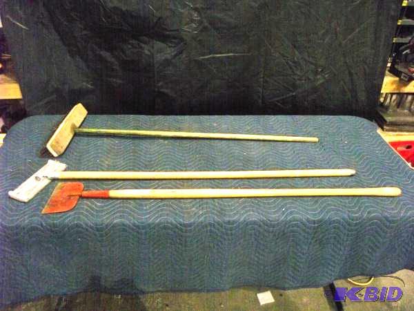(3) Misc Tools   Broom  Scraper  Duster ...