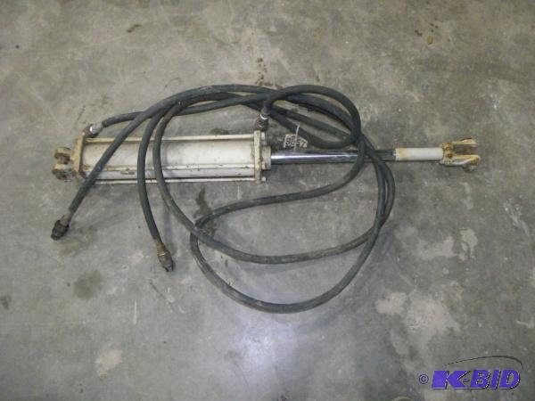 Large Hydraulic Cylinder   Includes hoses ...