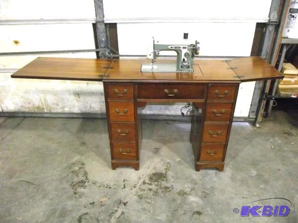 Vintage New Hope Streamliner Sewing Machine  ...