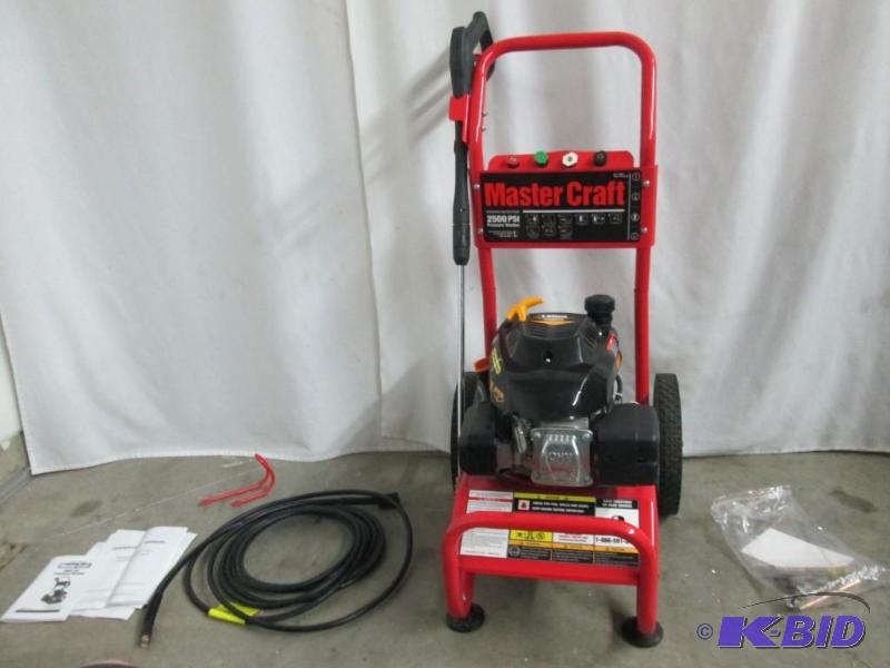 Master Craft 2500 PSI Gas Pressure Washer