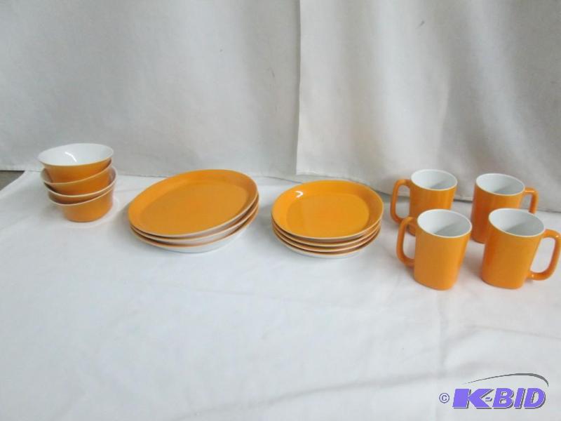 Rachel Ray Round & Square Dinnerware Set
