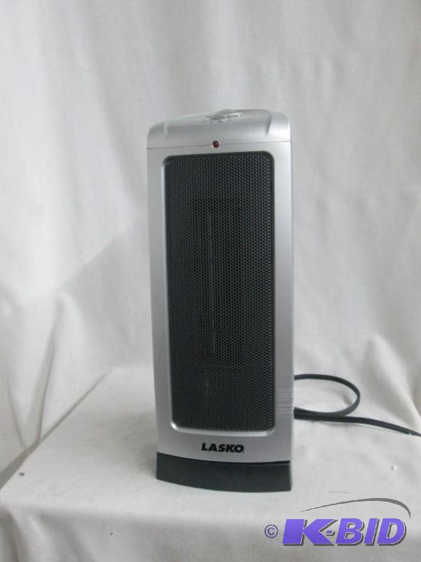 Lasko 1500 Watt Oscillating Compact Tower Heater