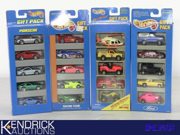 Lot of 4 Hot Wheels 1994 - 1996 5 Pack Gift Sets
