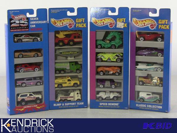 Lot of 4 Hot Wheels 1992 and 1994 5 Pack Gift Sets