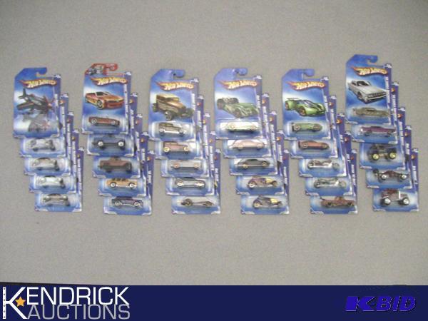 Lot of 30 - 2009 New Old Stock Carded Hot Wheels