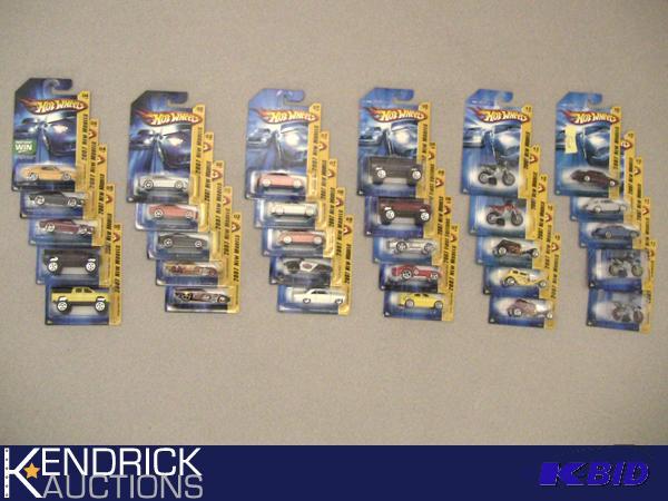 Lot of 30 - 2007 New Old Stock Carded Hot Wheels
