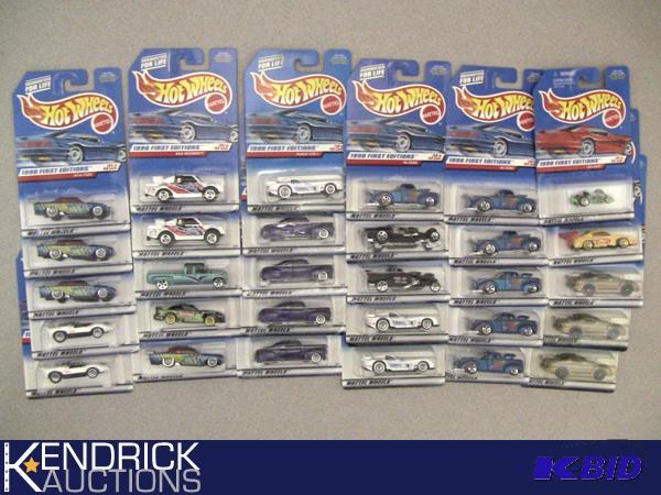 Lot of 30 - 1998 New Old Stock Carded Hot Wheels