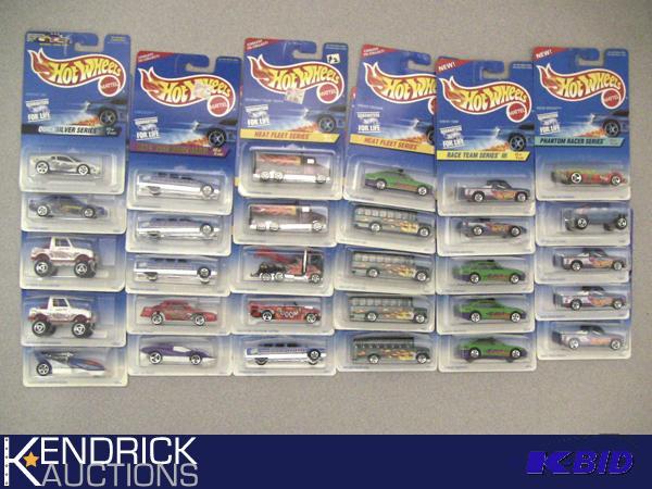 Lot of 30 - 1997 New Old Stock Carded Hot Wheels