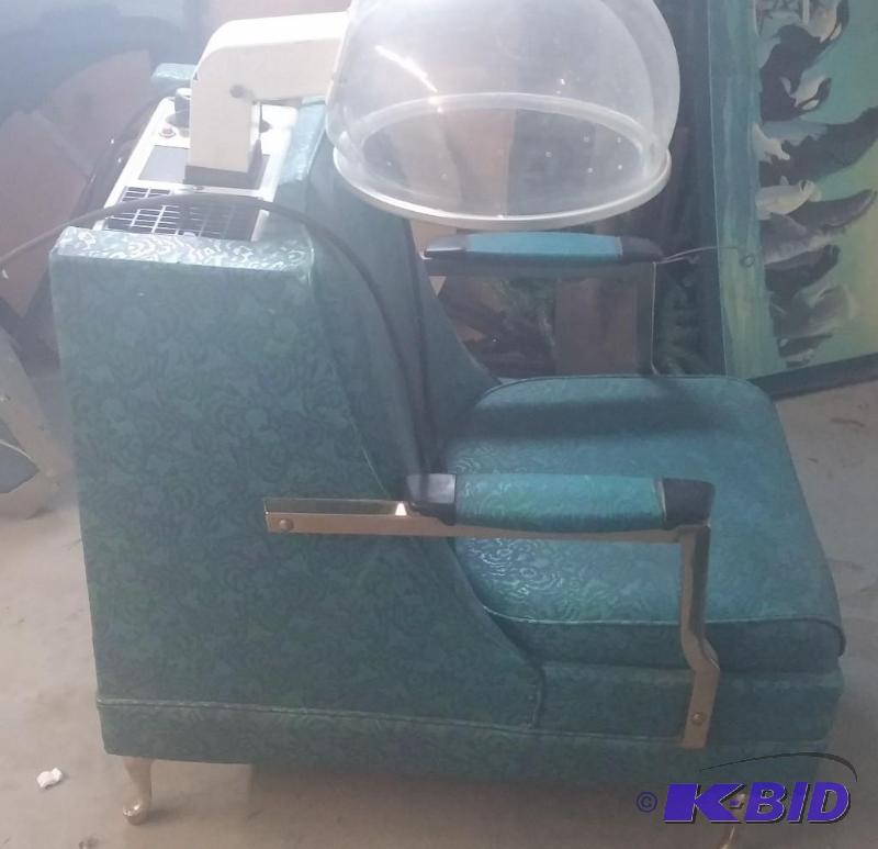 lot 11 image: Vintage Air Dryer Chair......