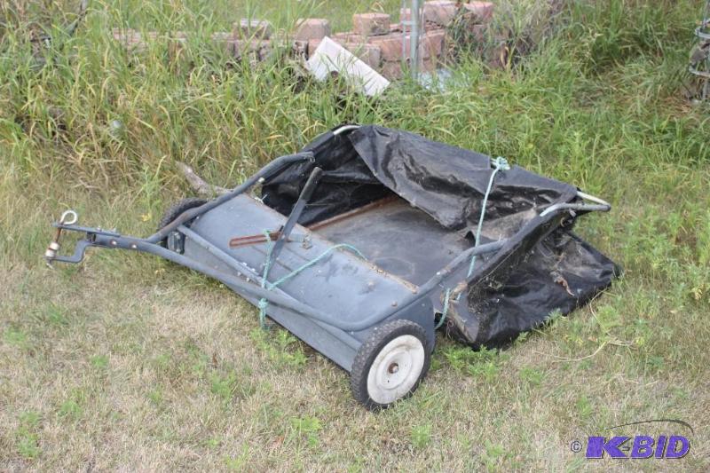 lot 10 image: Agri-Fab 38-in Tow-Behind Lawn Sweeper...