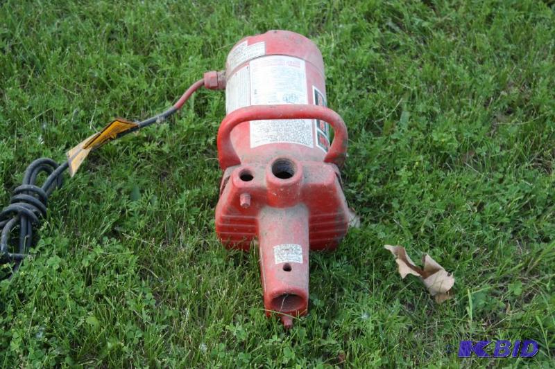 lot 16 image: Red Lion model RJSE-60 sprinkler pump...
