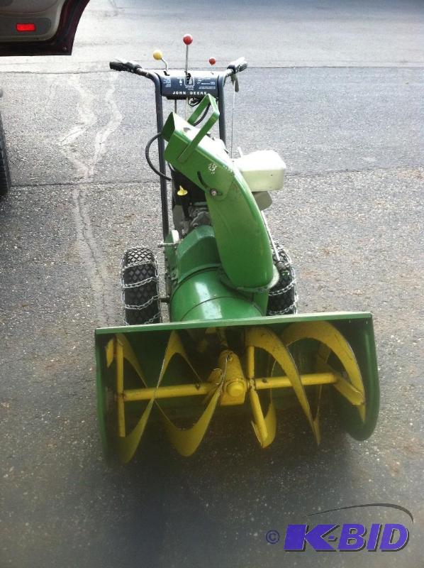 lot 7 image: 32&quot Walk behind JD 1032 snow blower....