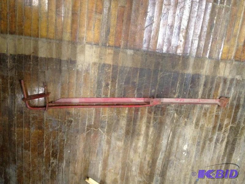 lot 74 image: Qual Craft Wall Anchor...