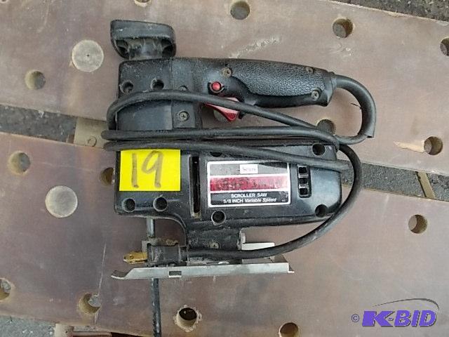 lot 19 image: Craftsman 58 Inch Variable Speed Scroller Sa...