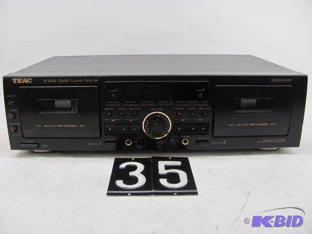 lot 35 image: Teak W-860r dual cassette deck. This unit is ...