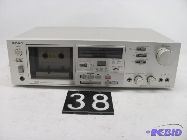 lot 38 image: Sony TC-K65 cassette recorder. This unit powe...