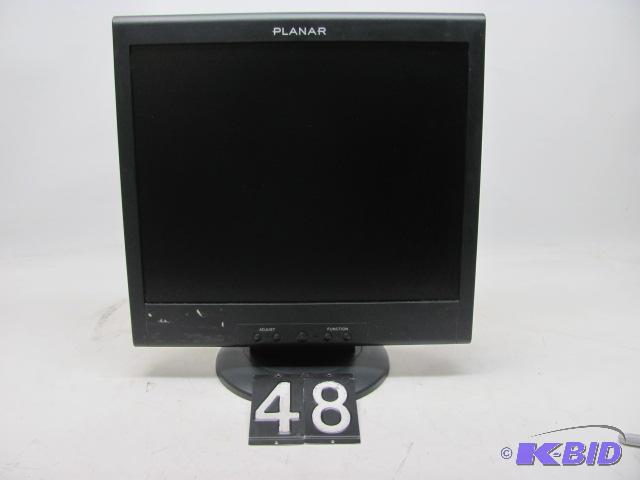 lot 48 image: Planar pe171-bk 17" LCD monitor. This un...