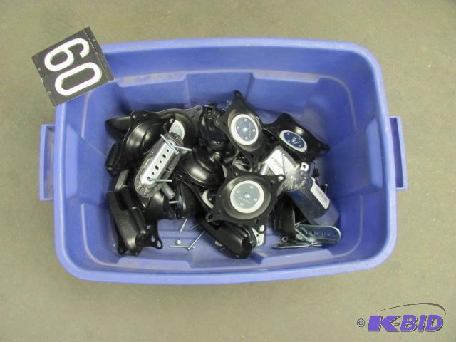 lot 60 image: Lot of 12 LCD wall mounts....