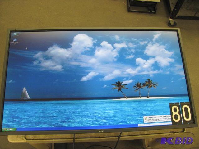 lot 80 image: NEC P402 40" LCD monitor. This unit is t...
