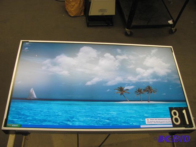 lot 81 image: NEC P4020 40" LCD monitor. This unit is ...
