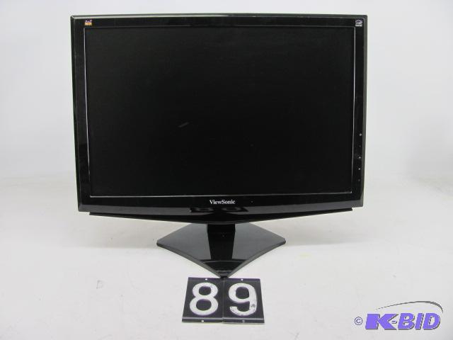 lot 89 image: Viewsonic VA1948 19" LCD monitor. This u...