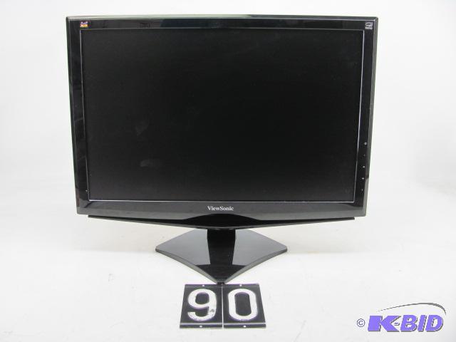 lot 90 image: Viewsonic VA1948 19" LCD monitor. This u...