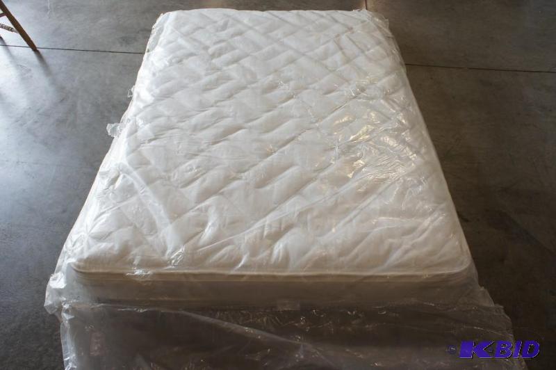 Serta Craigmont Full Mattress. MSRP $499. Dir...