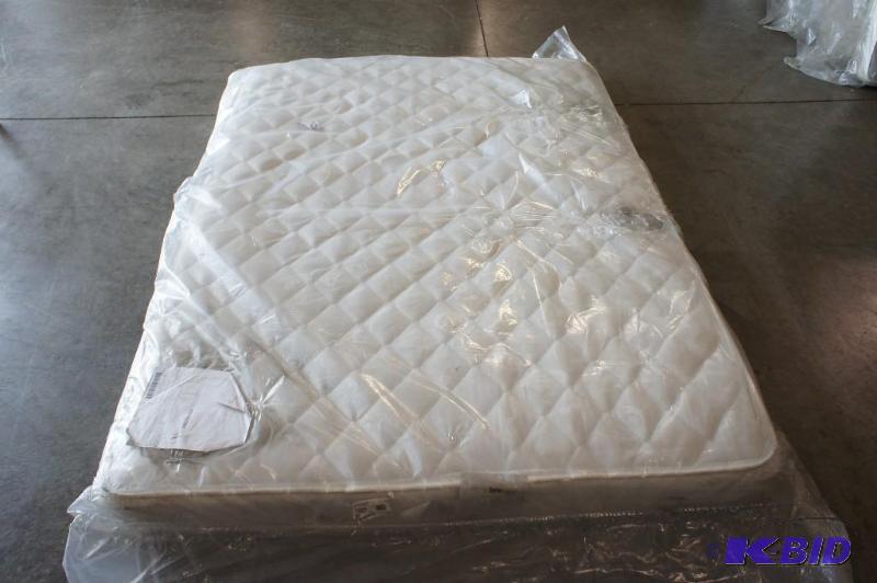 Serta Berrien Queen Mattress. MSRP $499. Dirt...