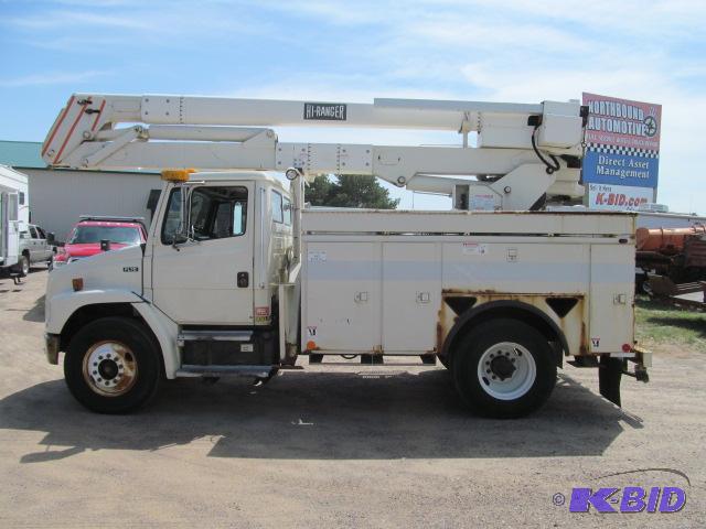 Year 2001 Make Freightliner Model FL70 Buc...