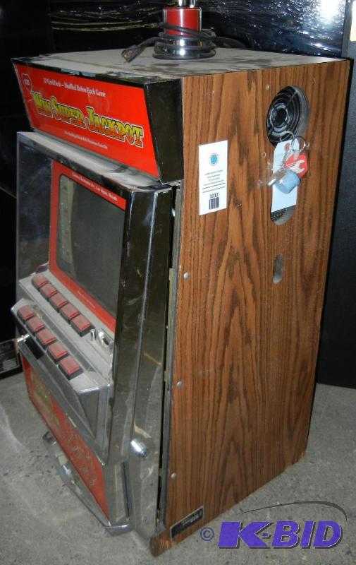 lot 1012 image: 1985 CEI WIN SUPER JACKPOT VIDEO POKER SLOT MACHINE - HANDYMAN SPECIAL