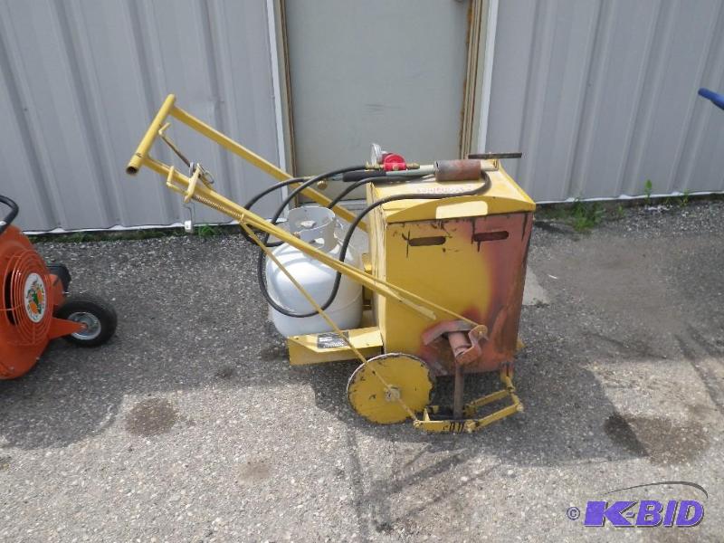 Seal Master hot melt crack filler unit. Inclu...